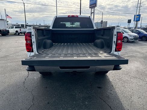 Used 2018 Chevrolet Silverado 1500 LT w/ All Star Edition image 24