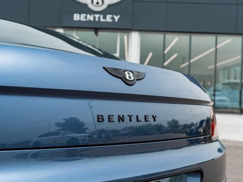Certified 2025 Bentley Flying Spur Plug-In Hybrid AWD/4WD image 10