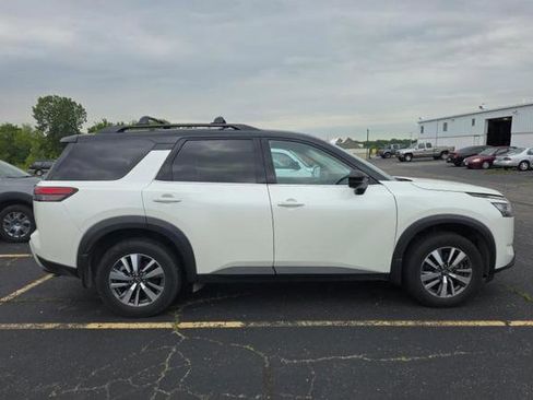 Certified 2023 Nissan Pathfinder SL AWD/4WD image 13