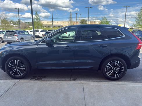 Used 2021 Volvo XC60 T6 Momentum w/ Protection Package Premier image 6