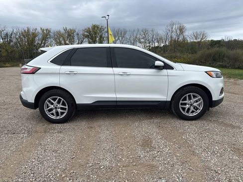 Used 2023 Ford Edge SEL image 14