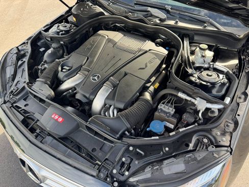 Used 2014 Mercedes-Benz E 550 4MATIC Sedan image 23