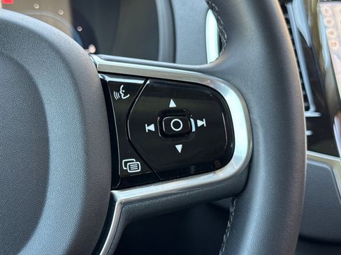 Certified 2023 Volvo XC90 T8 Plus image 31