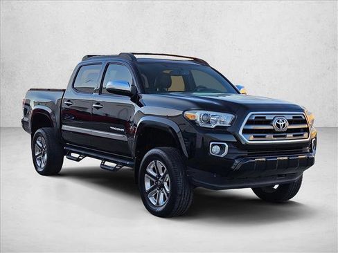 Used 2016 Toyota Tacoma Limited w/ Towing Package image 3