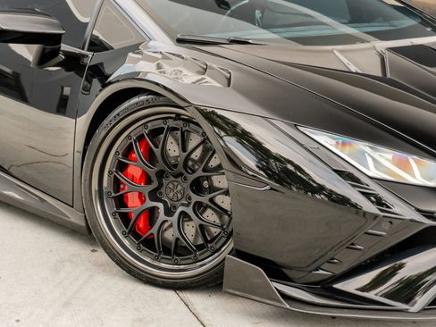 Used 2024 Lamborghini Huracan Tecnica image 36