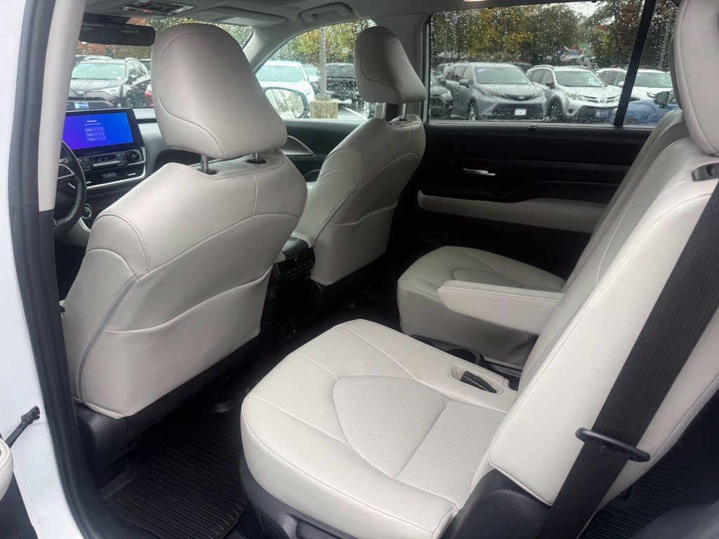 Certified 2024 Toyota Grand Highlander AWD Hybrid image 17
