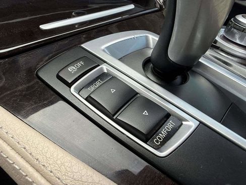 Used 2013 BMW 535i xDrive Sedan image 19