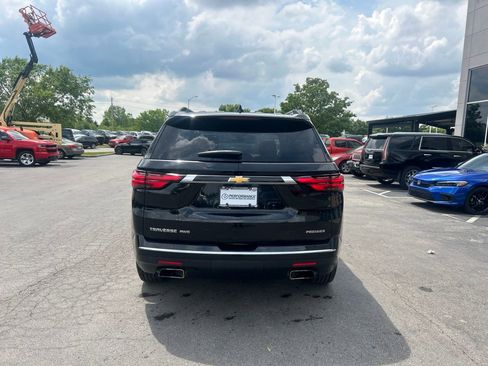 Used 2023 Chevrolet Traverse Premier AWD/4WD image 4
