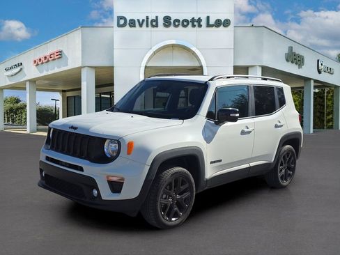 Certified 2022 Jeep Renegade Altitude w/ Convenience Group image 1