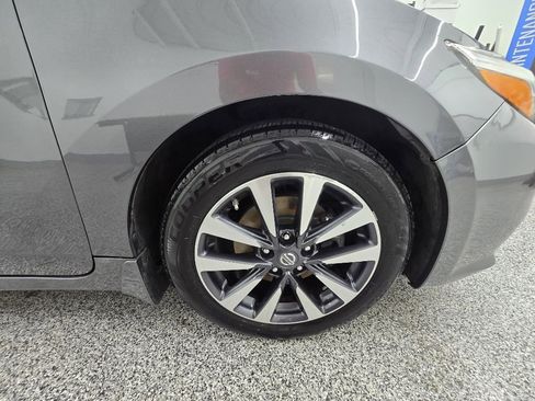 Used 2017 Nissan Altima 2.5 SV image 29