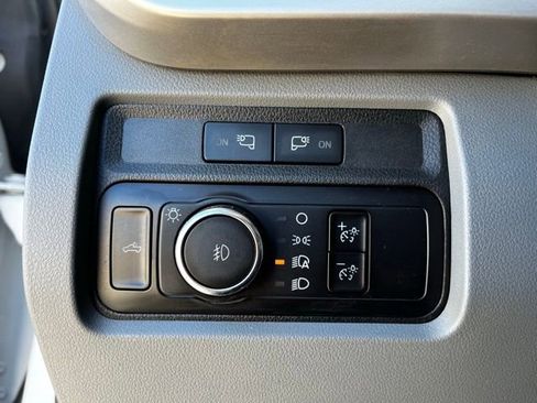 Used 2023 Ford F250 XLT w/ FX4 Off-Road Package image 18