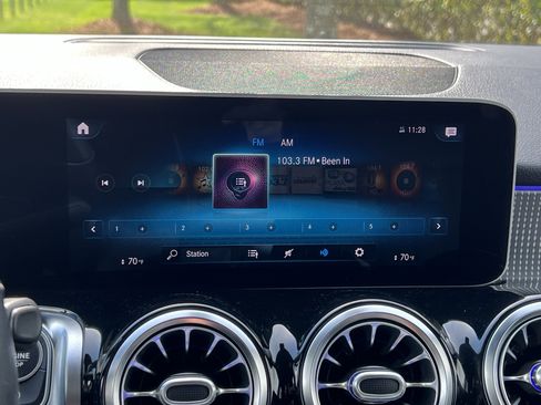 Certified 2020 Mercedes-Benz GLB 250 image 24