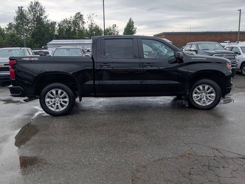 Used 2022 Chevrolet Silverado 1500 Custom AWD/4WD image 6