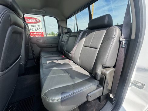 Used 2014 GMC Sierra 2500 SLT w/ SLT Convenience Package AWD/4WD image 11