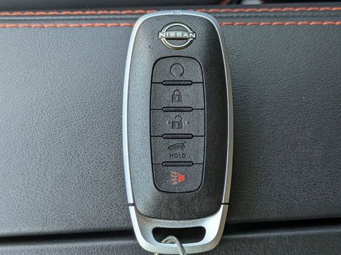 Certified 2025 Nissan Rogue SV image 30