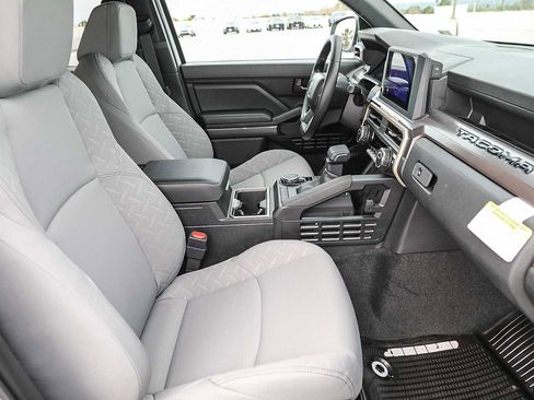 New 2026 Toyota Tacoma SR5 image 18