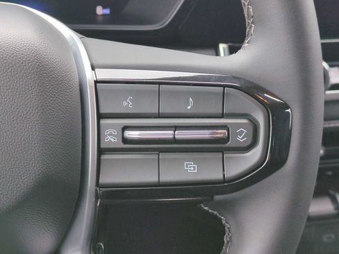 New 2026 Chevrolet Colorado LT RWD image 16