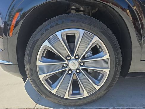 New 2026 Cadillac Vistiq Premium Luxury AWD/4WD image 31
