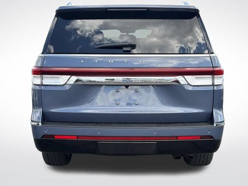Used 2022 Lincoln Navigator Reserve AWD/4WD image 9
