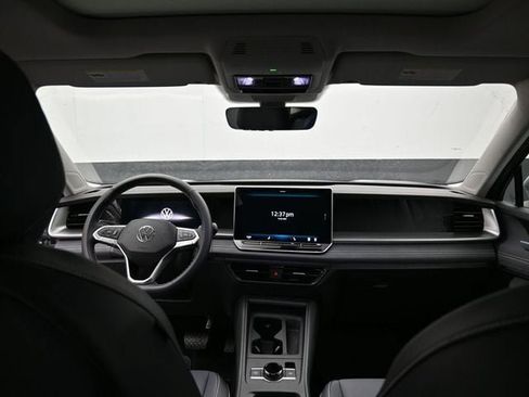 New 2026 Volkswagen Tiguan SE image 10