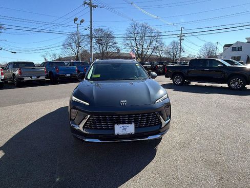 New 2026 Buick Envision Avenir image 2