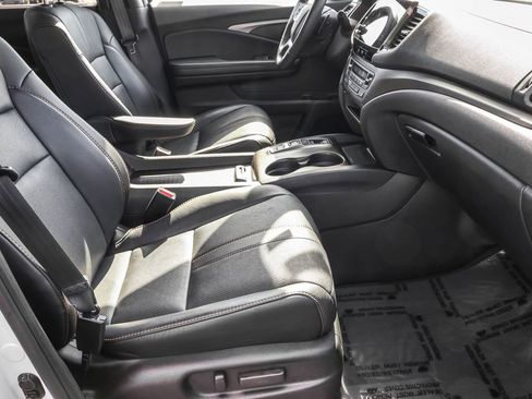 Used 2022 Honda Pilot TrailSport image 37