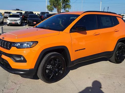 New 2026 Jeep Compass Latitude AWD/4WD image 4