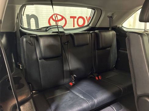 Used 2019 Toyota Highlander XLE w/ Protection Package #3 AWD/4WD image 16