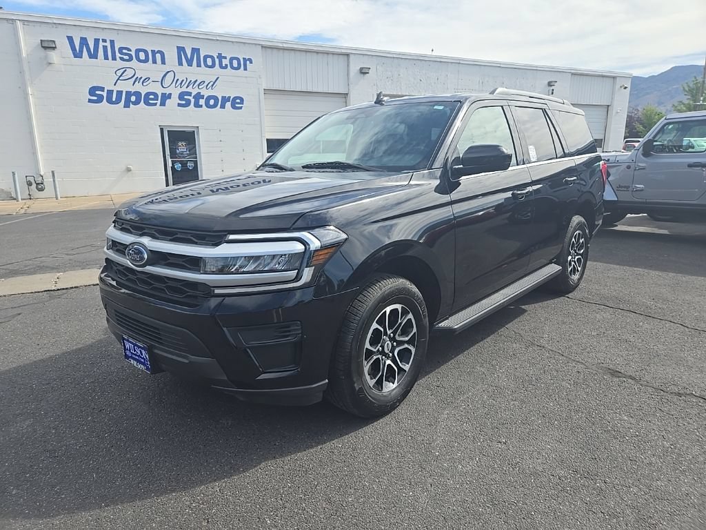 Used 2024 Ford Expedition XLT AWD/4WD image 1