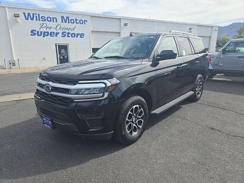 Used 2024 Ford Expedition XLT AWD/4WD image 1