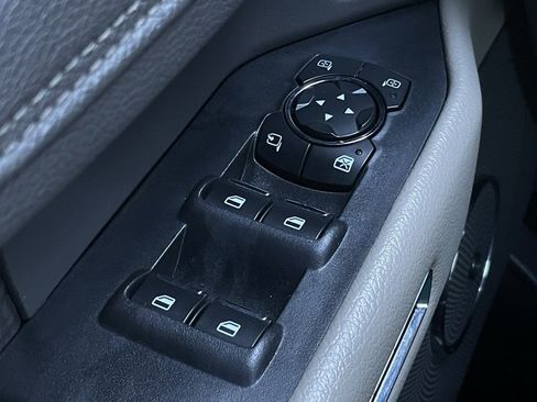 Used 2021 Ford Expedition Max Limited image 12