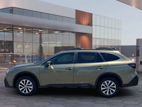 Used 2022 Subaru Outback Premium AWD/4WD image 4