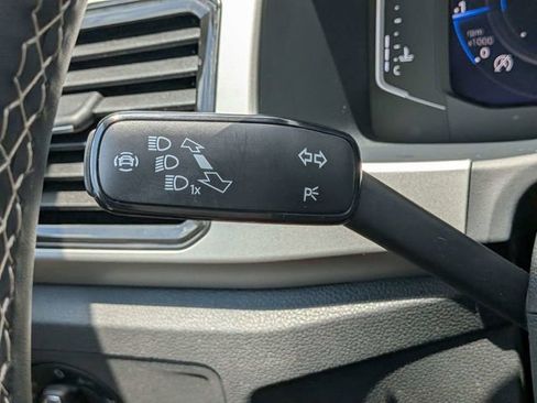 Used 2022 Volkswagen Atlas SEL AWD/4WD image 30
