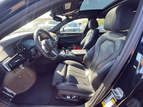 Used 2019 BMW 540i w/ M Sport Package RWD image 6