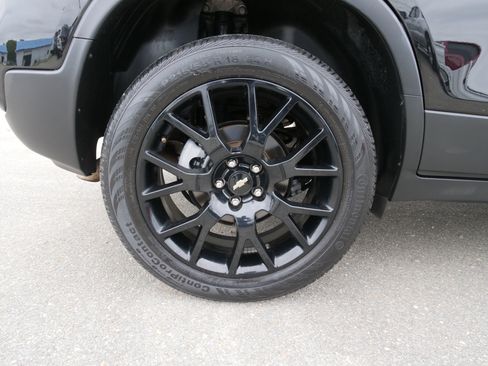 Certified 2022 Chevrolet Trax LT w/ Midnight Edition image 11