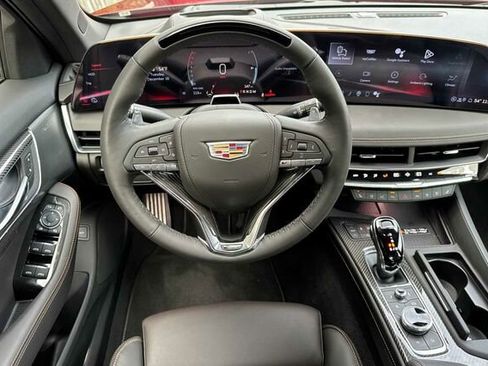 New 2026 Cadillac CT5 V image 14