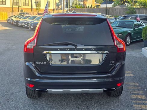 Used 2016 Volvo XC60 T5 Premier w/ Technology Package AWD/4WD image 5