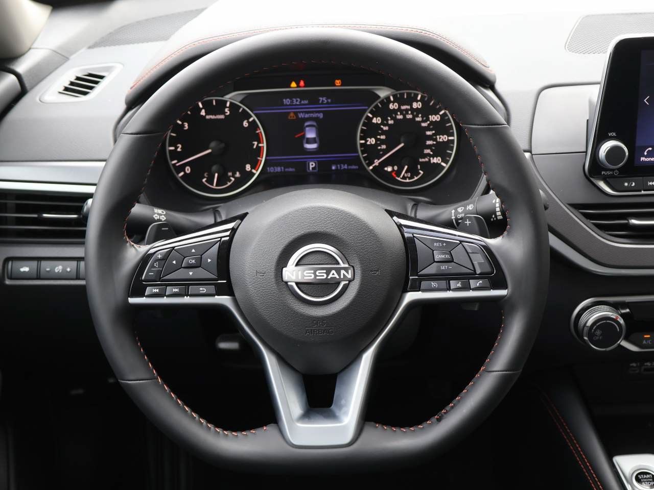 Used 2025 Nissan Altima 2.5 SR FWD image 12