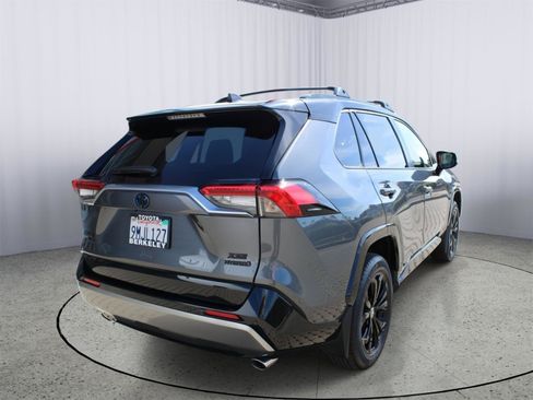 Used 2024 Toyota RAV4 XSE w/ Advanced Technology Package AWD/4WD image 8