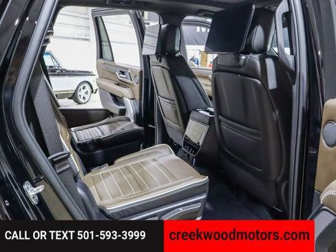 Used 2025 GMC Yukon Denali Ultimate AWD/4WD image 16