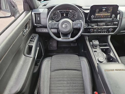 Used 2024 Nissan Pathfinder Rock Creek image 11