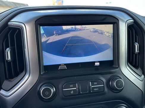 Used 2019 Chevrolet Silverado 1500 LT w/ Z71 Off-Road Package AWD/4WD image 13