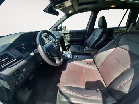 Used 2021 Honda Pilot Black Edition image 9