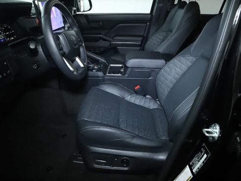 Used 2026 Toyota 4Runner TRD Off-Road Premium AWD/4WD image 18