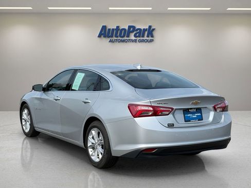 Used 2022 Chevrolet Malibu LT FWD image 5