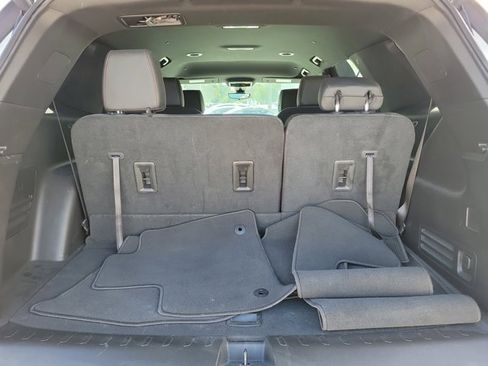 Used 2024 Chevrolet Traverse RS image 7