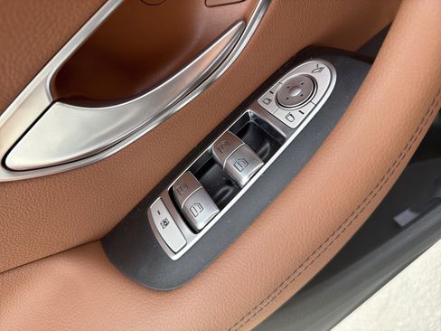 Used 2023 Mercedes-Benz E 450 Cabriolet image 15