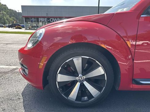 Used 2013 Volkswagen Beetle 2.0T FWD image 21