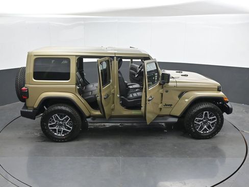 New 2026 Jeep Wrangler Unlimited Sahara AWD/4WD image 51