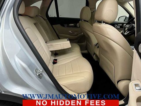 Used 2021 Mercedes-Benz GLC 300 4MATIC image 18